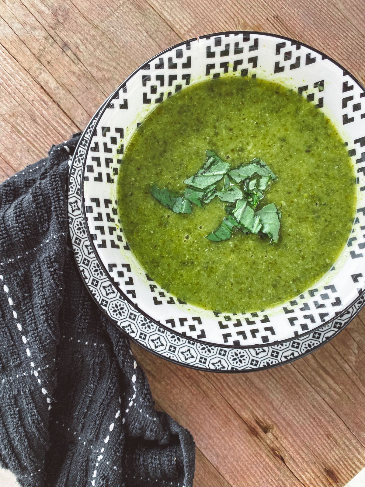 Leek, courgette and spinach soup